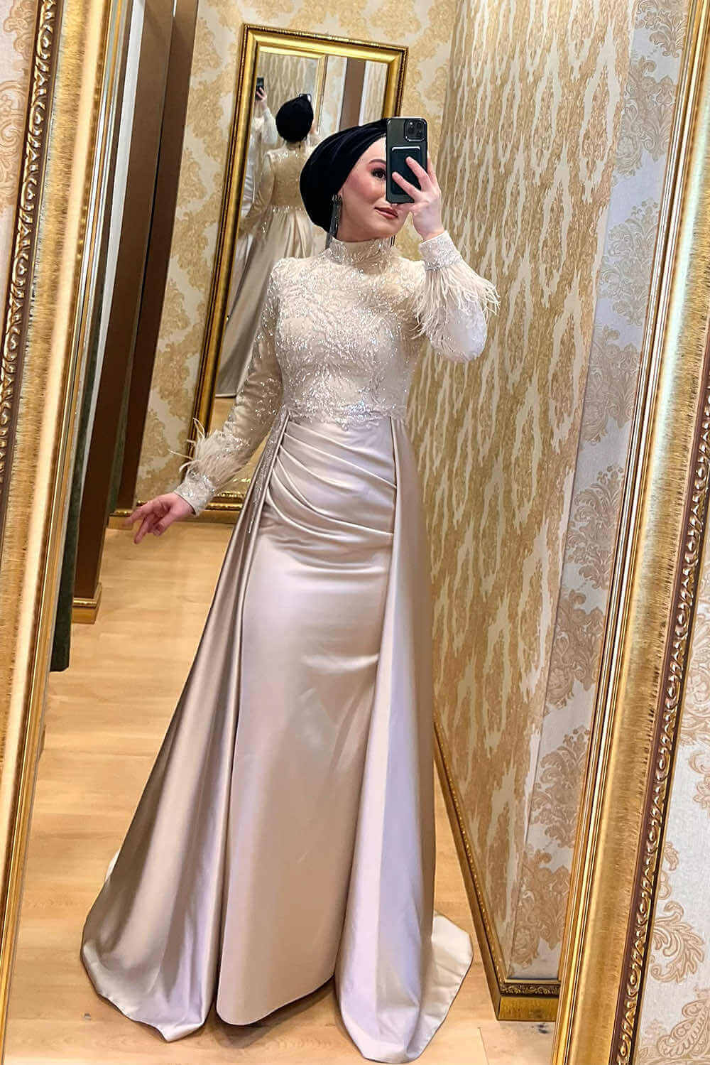 Pınar Şems Nihal Abiye Pınar Şems Nihal Abiye